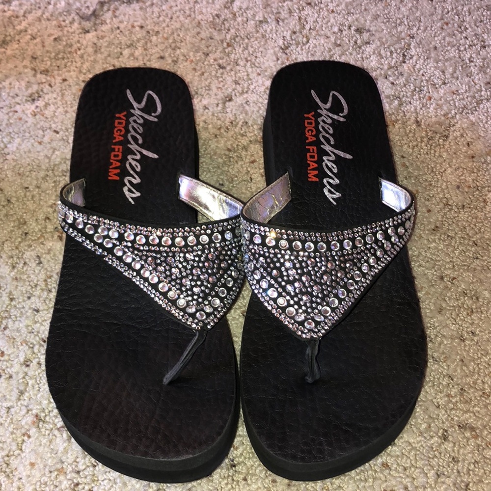 Ladies flip flops sz 8.5